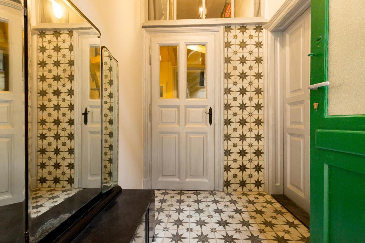 Artistic Apartment Будапеща Екстериор снимка